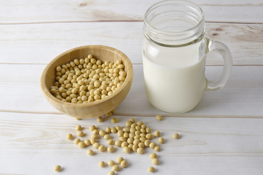 Best Dairy-Free Milk Alternatives For Lactose Intolerance